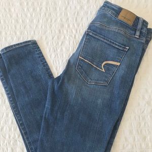 American Eagle High-waisted Jegging